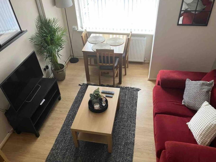 The Great Haxby City Centre Free Parking Cardiff Bay Extérieur photo